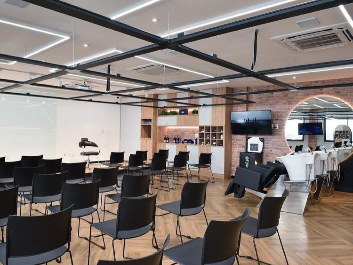 integrar energia iluminação áudio vídeo e dados com a eletrocalha modular apis da valemam